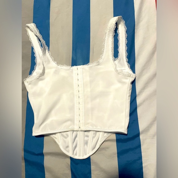 Top Bundle - Picture 2 of 5